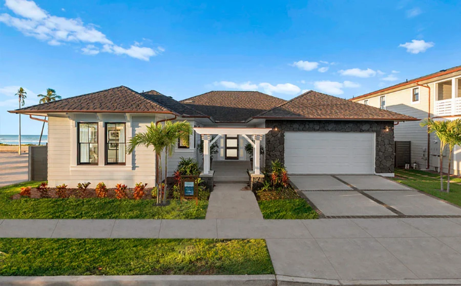 Front exterior of the single-story ʻIlima plan